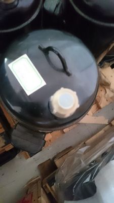 Kompresor multi-line Hitachi Hisense 500DHM-80D1 menerapkan Rumah Sakit Pabrik Sekolah Pusat AC